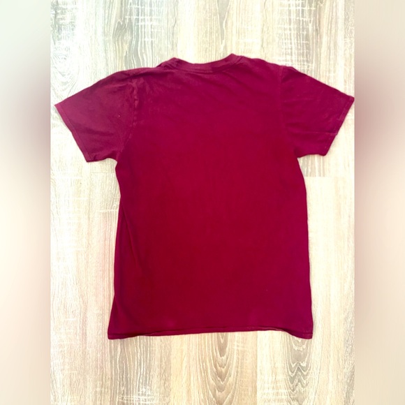 Guns N’ Roses Burgundy Band Tee - Picture 5 of 6